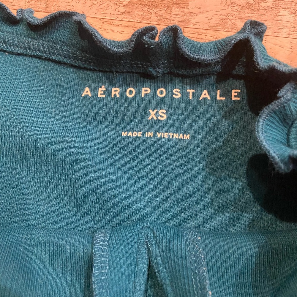 Aeropostale Blue V Detail Top - Picture 2 of 2